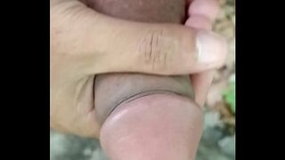 What a nice cock this is, Brazil, and in the woods I love to jerk off